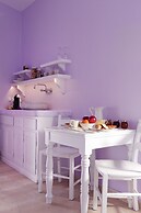 Santorini Roses Suites