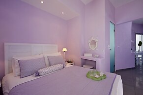Santorini Roses Suites