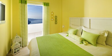 Santorini Roses Suites