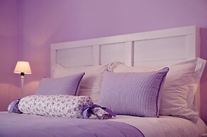 Santorini Roses Suites