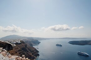 Santorini Roses Suites