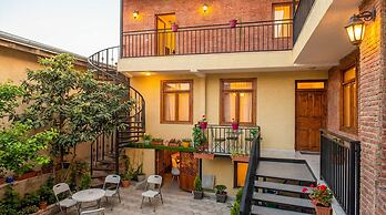 Kvl Hotel