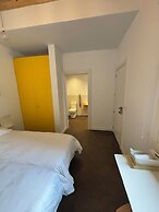 El Santo Hostel