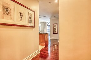 Luxurious Two-Bedroom Apartment