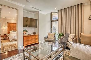 Luxurious Two-Bedroom Apartment