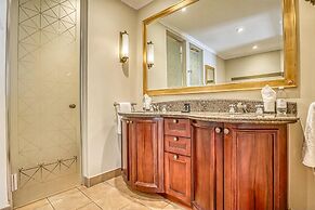 Deluxe One-Bedroom Apartment