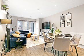 Luxurious 2 bed Flat in Greenhithe