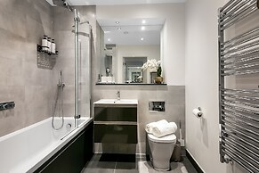 Luxurious 2 bed Flat in Greenhithe