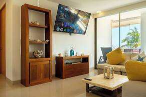 Luxury Condo with Private Beach 4BR