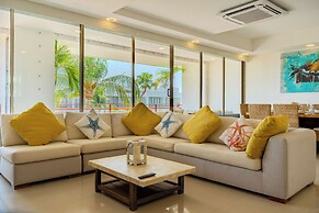 Luxury Condo with Private Beach 4BR