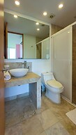 Luxury Condo with Private Beach 4BR