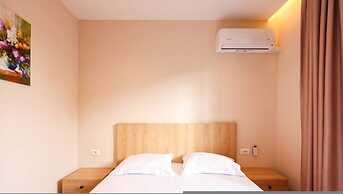 Grandstay Tirana Central 01