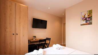 Grandstay Tirana Central 01