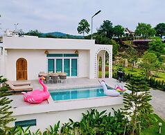 The Peak Hill Pool Villa