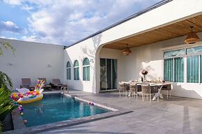 The Peak Hill Pool Villa