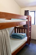 Lakes Edge Lodge