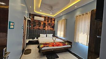 BALAJI HOTEL AND RESTAURANT