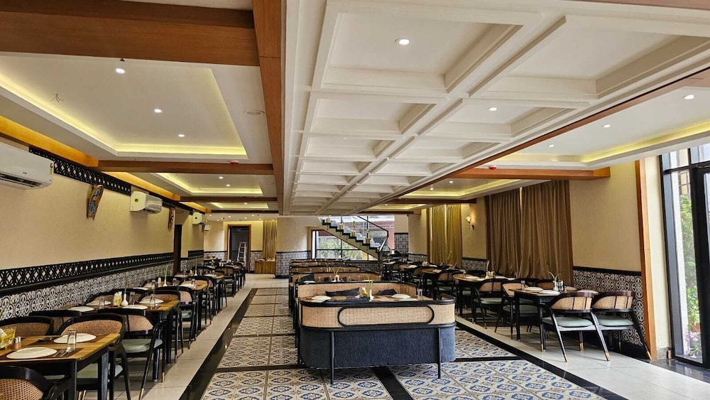 BALAJI HOTEL AND RESTAURANT