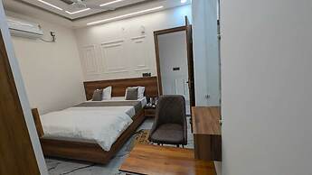 HOTEL R R TRIPATHI