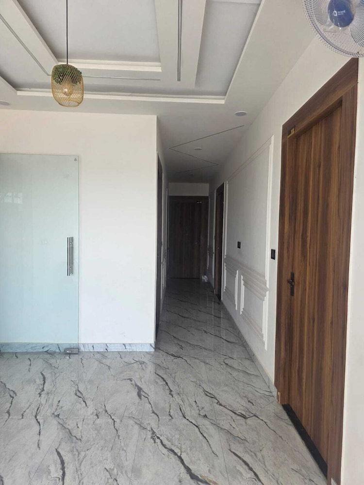 HOTEL R R TRIPATHI