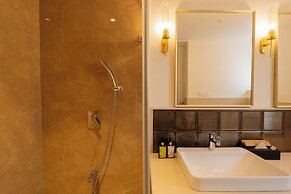 ELIVAAS  Lumin 4 BHK with Pool in Arpora