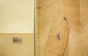 ELIVAAS  Lumin 4 BHK with Pool in Arpora