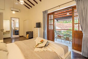 ELIVAAS  Lumin 4 BHK with Pool in Arpora