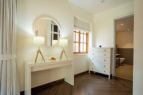 ELIVAAS  Lumin 4 BHK with Pool in Arpora