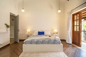 ELIVAAS  Lumin 4 BHK with Pool in Arpora