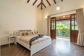 ELIVAAS  Lumin 4 BHK with Pool in Arpora