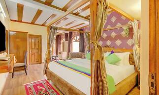 The Alpine Villa Mcleodganj