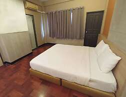 GO INN Silom BTS Surasak
