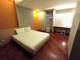 GO INN Silom BTS Surasak