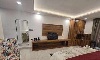 Hotel Vishnu Sarovar