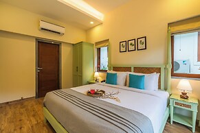 ELIVAAS Azalea 3 BHK with Pvt Pool
