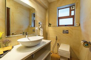 ELIVAAS Azalea 3 BHK with Pvt Pool