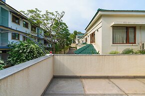 ELIVAAS Azalea 3 BHK with Pvt Pool