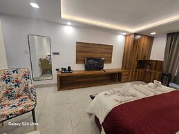 Hotel Royal Badri - A Pilgrim's Habitat