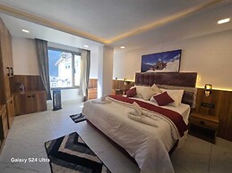 Hotel Royal Badri - A Pilgrim's Habitat