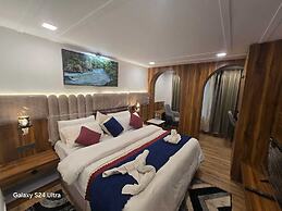 Hotel Royal Badri - A Pilgrim's Habitat