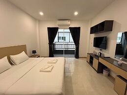 Lucky Residence Phuket T&P