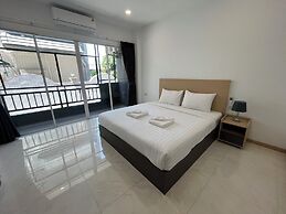Lucky Residence Phuket T&P