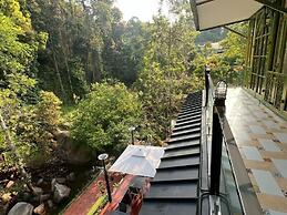 La Wong Creek at Pang Hi