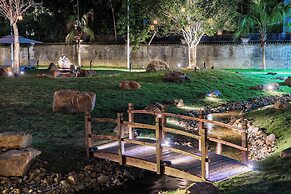 ZSZ Hot Spring Resort