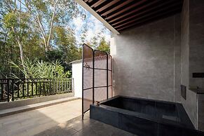 ZSZ Hot Spring Resort