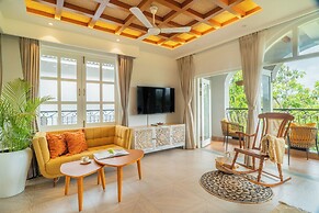 ELIVAAS Vacasa 5BHK PetFriendly & Pool