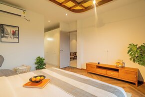 ELIVAAS Vacasa 5BHK PetFriendly & Pool