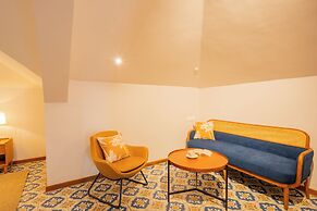ELIVAAS Vacasa 5BHK PetFriendly & Pool