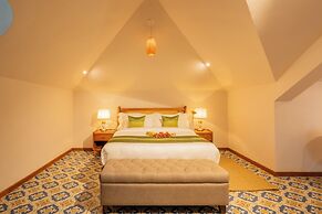 ELIVAAS Vacasa 5BHK PetFriendly & Pool