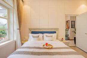 ELIVAAS Vacasa 5BHK PetFriendly & Pool